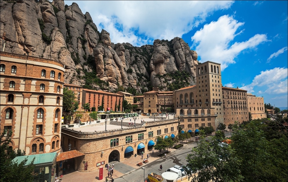 Monastyr montserrat.jpg